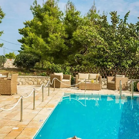 Athina Lefkas 别墅